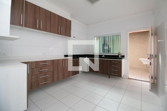 Cozinha de casa à venda com 3 quartos, 118m² em Vila Libanesa, São Paulo