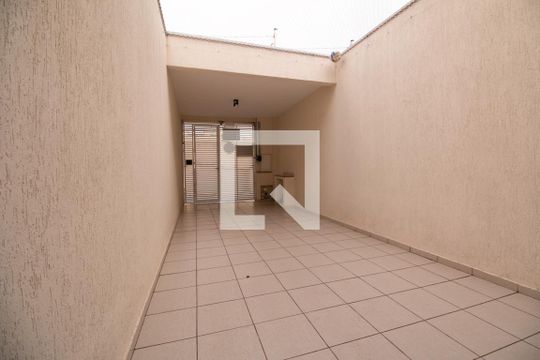 Garagem de casa à venda com 3 quartos, 118m² em Vila Libanesa, São Paulo