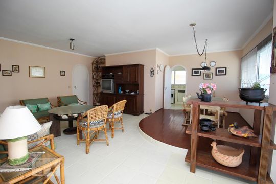 Sala de apartamento para alugar com 3 quartos, 140m² em Praia das Astúrias - Galhetas, Guarujá