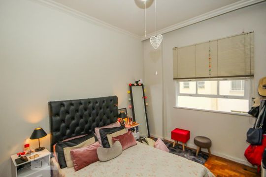 Quarto 1 de apartamento à venda com 2 quartos, 132m² em Copacabana, Rio de Janeiro