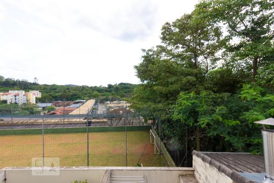 Vista - Quarto 3 de casa de condomínio para alugar com 3 quartos, 130m² em Chácara Canta Galo, Cotia
