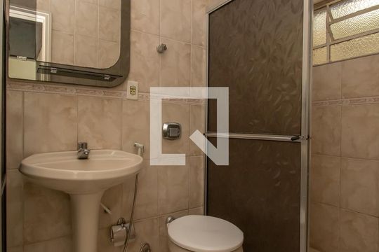 Banheiro de apartamento à venda com 2 quartos, 66m² em Vila Industrial (campinas), Campinas