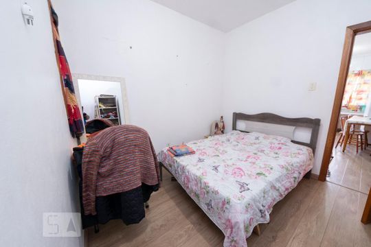 Quarto de casa de condomínio à venda com 1 quarto, 40m² em Vicentina, São Leopoldo