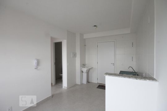 Sala/ Cozinha de apartamento à venda com 2 quartos, 35m² em Parque Fongaro, São Paulo