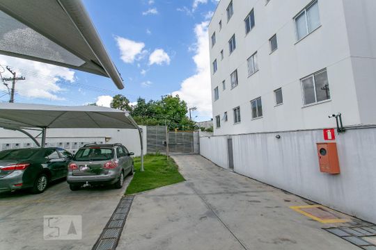 Garagem de apartamento para alugar com 2 quartos, 45m² em Maria Helena, Belo Horizonte