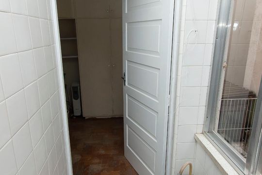 Quarto de Serviço de apartamento à venda com 3 quartos, 97m² em Santana, Porto Alegre