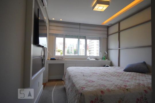 Suite de apartamento à venda com 3 quartos, 103m² em Petrópolis, Porto Alegre