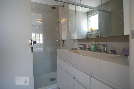 Banheiro da Suíte de apartamento à venda com 3 quartos, 103m² em Petrópolis, Porto Alegre