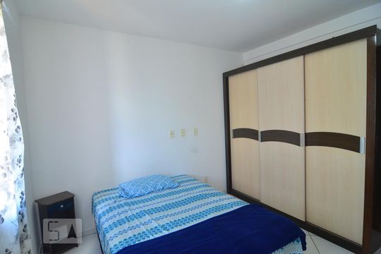 Quarto de apartamento para alugar com 1 quarto, 65m² em Igara, Canoas
