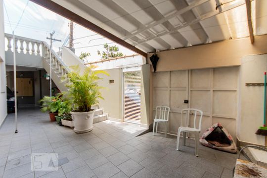 Quintal de casa à venda com 4 quartos, 154m² em Silveira, Santo André