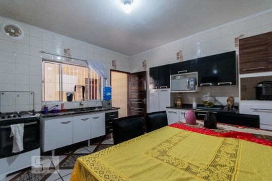Cozinha de casa à venda com 4 quartos, 154m² em Silveira, Santo André