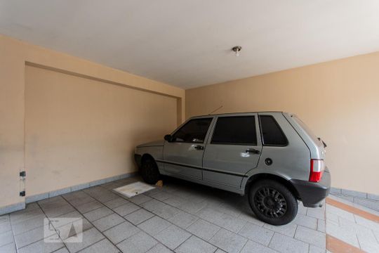Garagem de casa à venda com 4 quartos, 154m² em Silveira, Santo André
