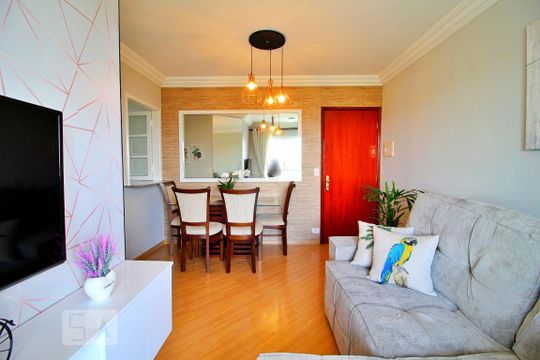 Sala de apartamento para alugar com 2 quartos, 60m² em Silveira, Santo André