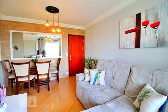 Sala de apartamento para alugar com 2 quartos, 60m² em Silveira, Santo André
