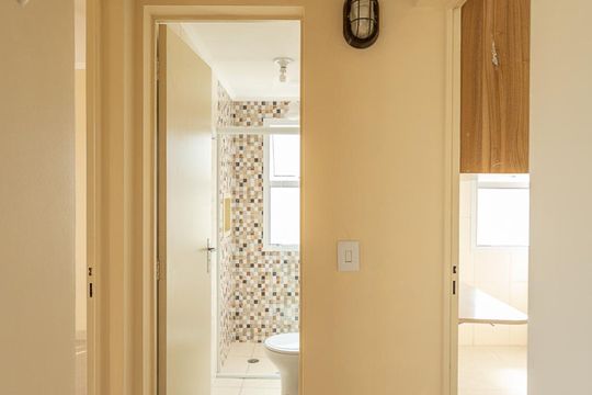 Corredor de apartamento para alugar com 1 quarto, 37m² em Barra Funda, São Paulo