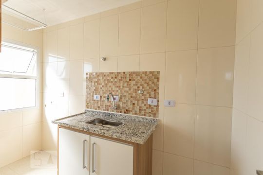 Cozinha de apartamento para alugar com 1 quarto, 37m² em Barra Funda, São Paulo