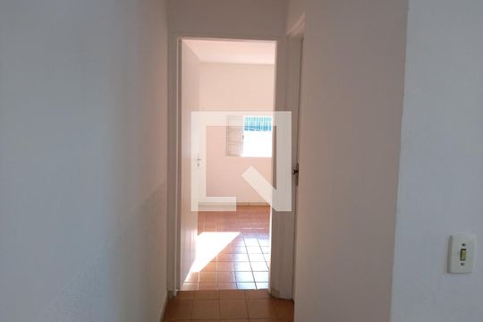 Casa 2 corredor de casa à venda com 5 quartos, 172m² em Conceição, Osasco