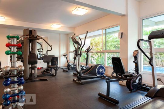 Academia de kitnet/studio para alugar com 1 quarto, 50m² em Morada da Colina, Uberlândia