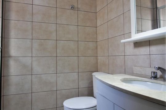 Banheiro da suíte de apartamento para alugar com 1 quarto, 65m² em Vila Andrade, São Paulo