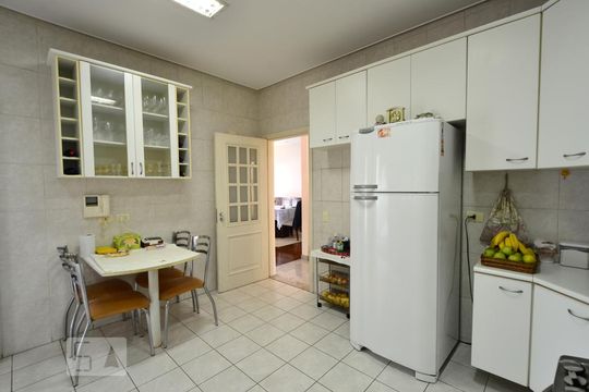 Cozinha de casa à venda com 4 quartos, 400m² em Vila Nova Caledônia, São Paulo