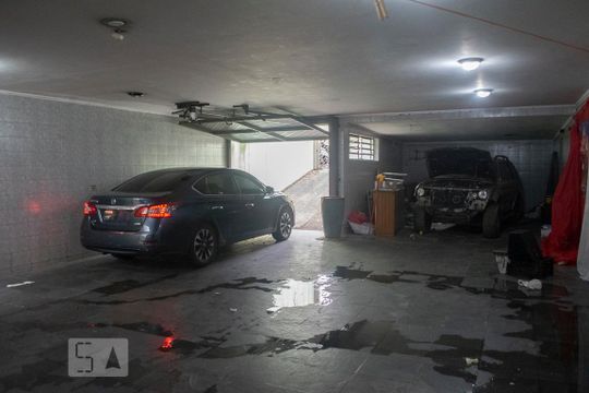 garagem de casa para alugar com 5 quartos, 500m² em Jardim Paraíso, São Paulo