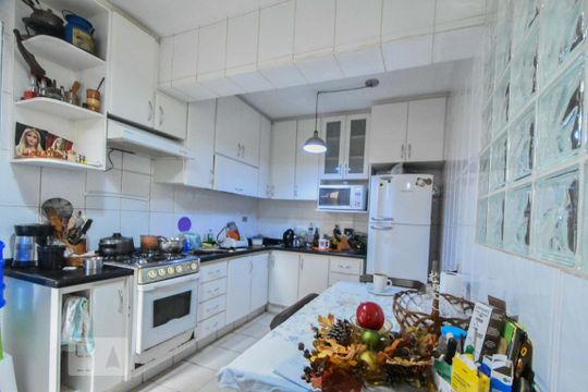 Cozinha de casa à venda com 3 quartos, 180m² em Itaim Bibi, São Paulo