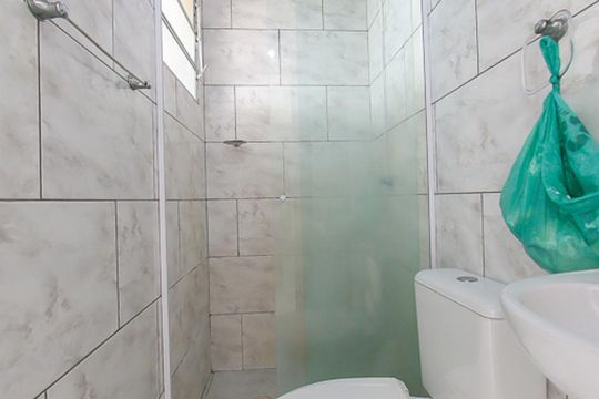 Banheiro de casa para alugar com 1 quarto, 50m² em Jardim Modelo, São Paulo