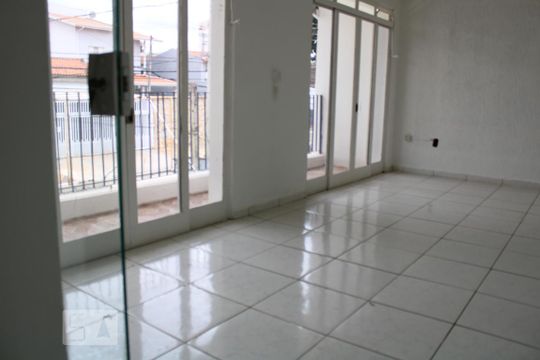 Hall piso superior de casa para alugar com 3 quartos, 190m² em Bonfim, Campinas