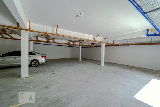 Garagem de apartamento à venda com 2 quartos, 40m² em Vila Canero, São Paulo