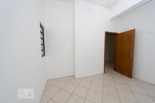 Quarto de apartamento para alugar com 1 quarto, 50m² em Cristo Rei, São Leopoldo