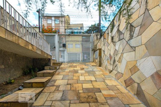 Garagem de casa para alugar com 3 quartos, 300m² em Vila Regente Feijó, São Paulo
