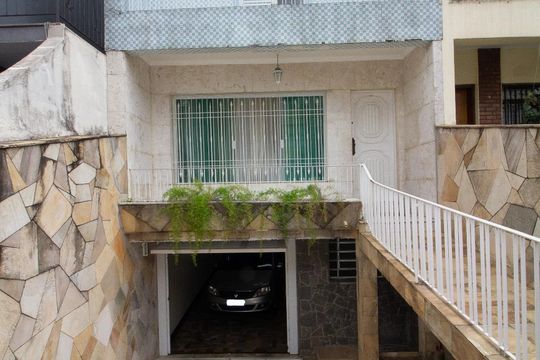 Fachada de casa para alugar com 3 quartos, 300m² em Vila Regente Feijó, São Paulo