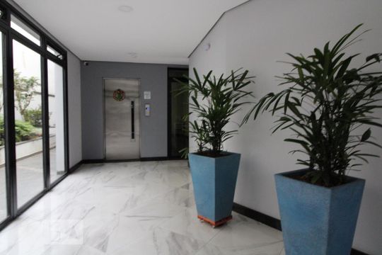 Hall de entrada de apartamento à venda com 3 quartos, 98m² em Cidade Monções, São Paulo