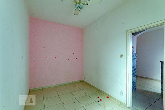 Quarto de kitnet/studio para alugar com 1 quarto, 30m² em Centro, Salvador