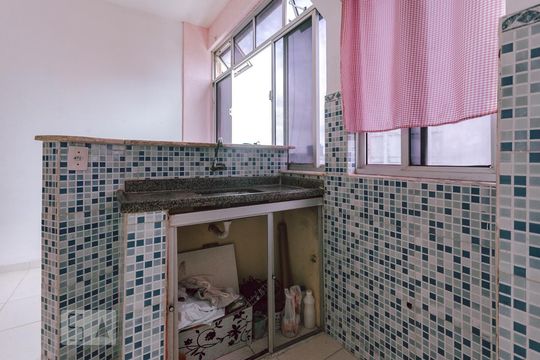Cozinha de kitnet/studio para alugar com 1 quarto, 30m² em Centro, Salvador