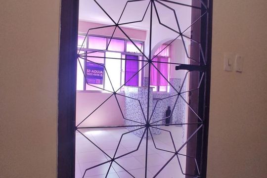 Porta de kitnet/studio para alugar com 1 quarto, 30m² em Centro, Salvador