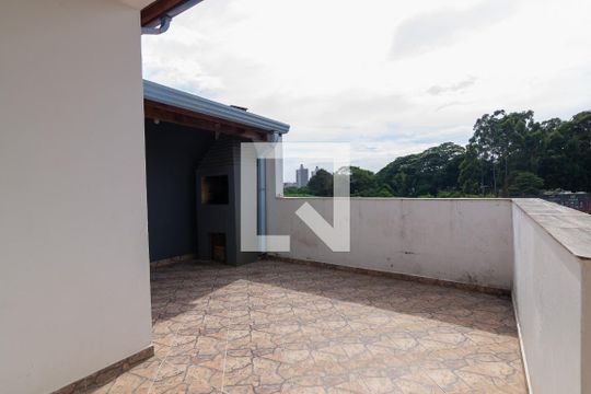 Varanda dos fundos de casa à venda com 2 quartos, 290m² em Parque dos Cisnes, Campinas