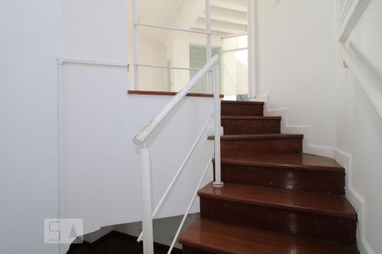 Escada de apartamento à venda com 4 quartos, 350m² em Campo Belo, São Paulo