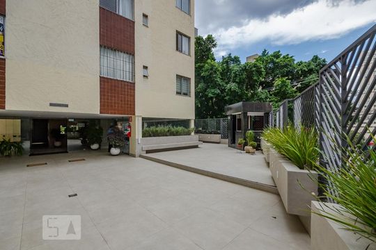 Área comum de apartamento para alugar com 2 quartos, 75m² em Coracao de Jesus, Belo Horizonte