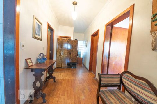 Corredor de casa para alugar com 3 quartos, 144m² em Guarani, Novo Hamburgo