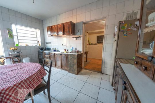 Cozinha de casa para alugar com 3 quartos, 144m² em Guarani, Novo Hamburgo