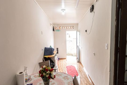 Entrada de casa para alugar com 1 quarto, 50m² em Penha de França, São Paulo