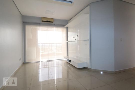 Sala de apartamento para alugar com 3 quartos, 81m² em Alto da Glória, Goiânia