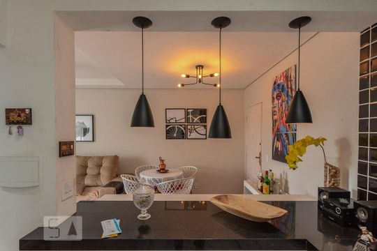 Sala de apartamento à venda com 2 quartos, 80m² em Jardim Campos Elíseos, Campinas