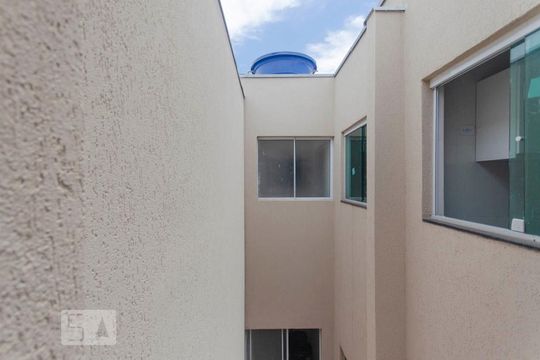 Vista Área de Serviço de apartamento para alugar com 2 quartos, 44m² em Cidade Patriarca, São Paulo