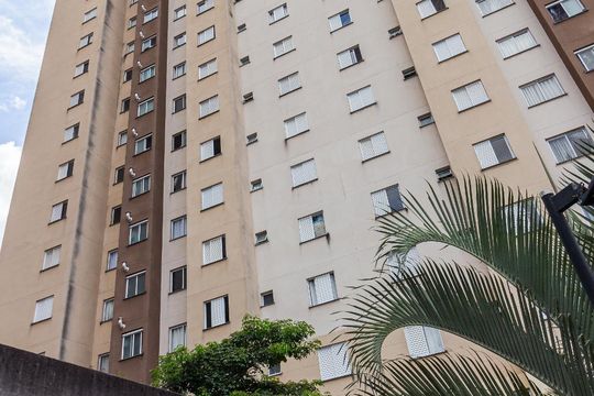 Fachada do bloco de apartamento para alugar com 2 quartos, 46m² em Jardim Utinga, Santo André