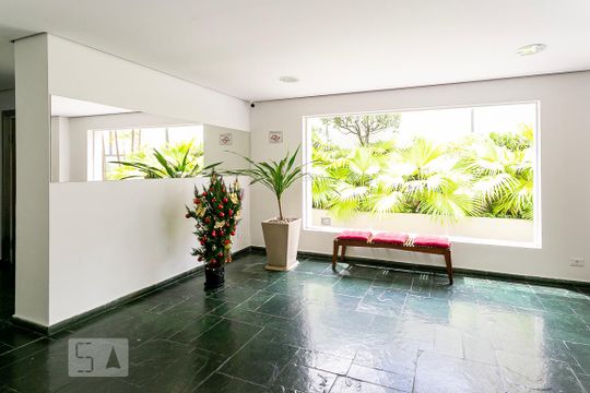 Hall de Entrada de apartamento à venda com 3 quartos, 120m² em Pinheiros, São Paulo