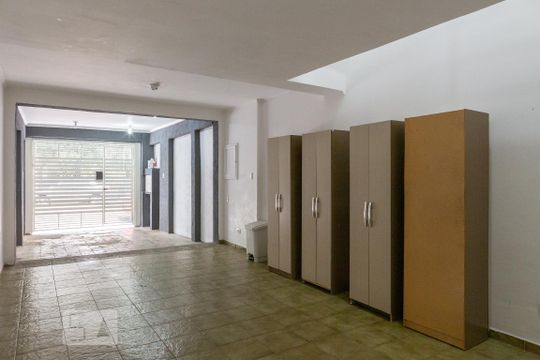 Sala de casa à venda com 3 quartos, 320m² em Água Branca, São Paulo