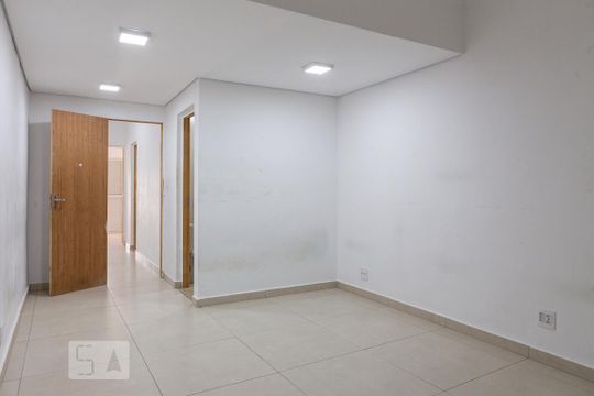 Suíte de casa à venda com 3 quartos, 320m² em Água Branca, São Paulo