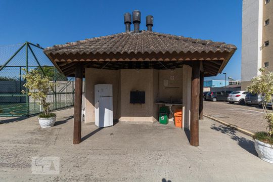 Área comum - Churrasqueira de apartamento à venda com 2 quartos, 48m² em Sarandi, Porto Alegre